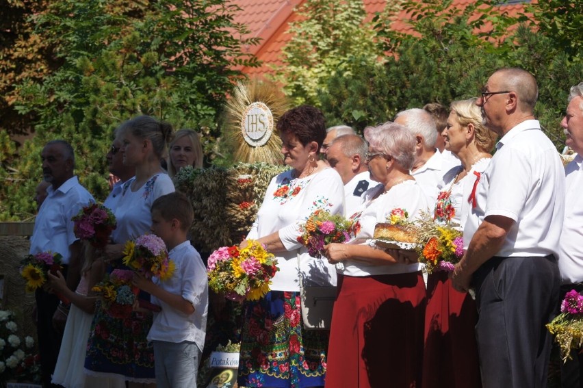 Dożynki gminy Tarnowiec. Wybrano najpiękniejsze wieńce [ZDJĘCIA]