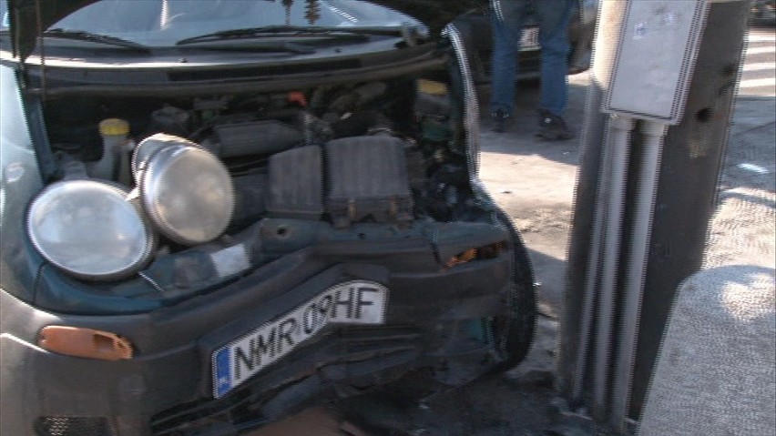 Wypadek na Rondzie Jazdy Polskiej: Kierowcy trafili do szpitala (WIDEO)