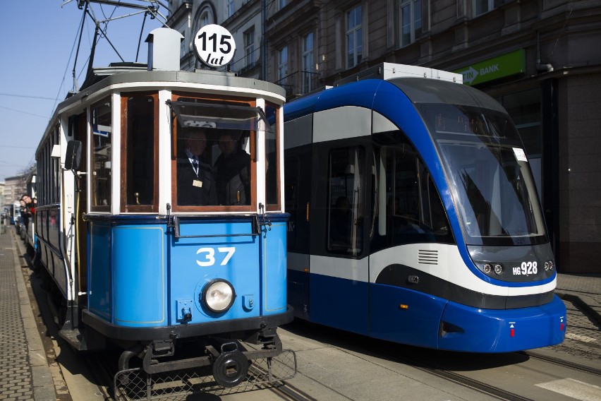 Od 115 lat elektryczne tramwaje kursują w Krakowie [ZDJĘCIA]