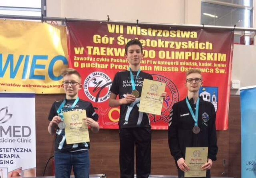 Reprezentanci UKS Taekwondo Pleszew wywalczyli dwa brązowe medale na Pucharze Polski w Ostrowcu Świętokrzyskim