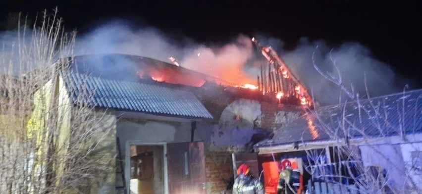 Gmina Leśniowice. W pożarze stracili swój dom. Pilnie potrzebna jest pomoc