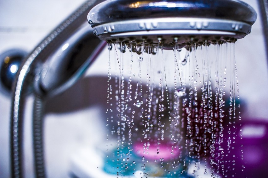 3. Codzienny prysznic

Sto lat temu kąpano się tylko na...