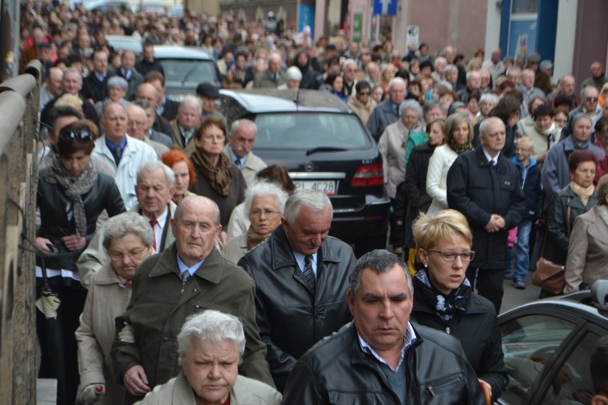 Pleszew uczcił pamięć Jana Pawła II drogą krzyżową