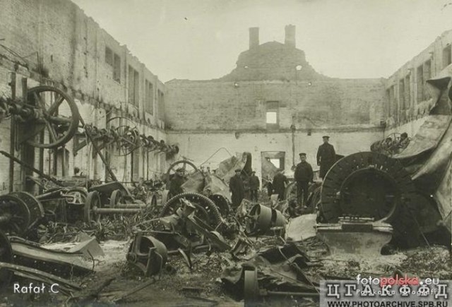 Jak wyglądał Radom w czasie I wojny światowej? Zobacz archiwalne zdjęcia z serwisu fotopolska.eu.

ZOBACZ TEŻ: 

Jak wyglądał Radom w latach 90.? Zobacz archiwalne zdjęcia!

Jak wyglądał Radom w latach 80.? Zobacz archiwalne zdjęcia!

Jak wyglądał Radom w latach 70.? Zobacz archiwalne zdjęcia! CZĘŚĆ I

Jak wyglądał Radom w latach 70.? Zobacz archiwalne zdjęcia! CZĘŚĆ II

Jak wyglądał Radom w latach 60.? Zobacz archiwalne zdjęcia! CZĘŚĆ I

Jak wyglądał Radom w latach 60.? Zobacz archiwalne zdjęcia! CZĘŚĆ II

Jak wyglądał Radom w latach 50.? Zobacz archiwalne zdjęcia!

