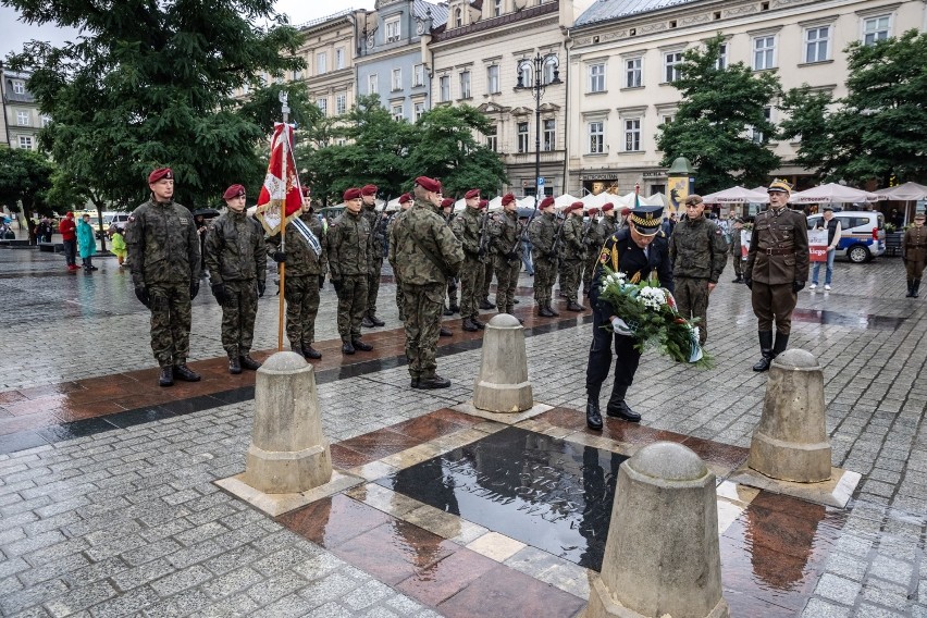 Dzień wcześniej, 5 sierpnia w Krakowie odbył się przemarsz...