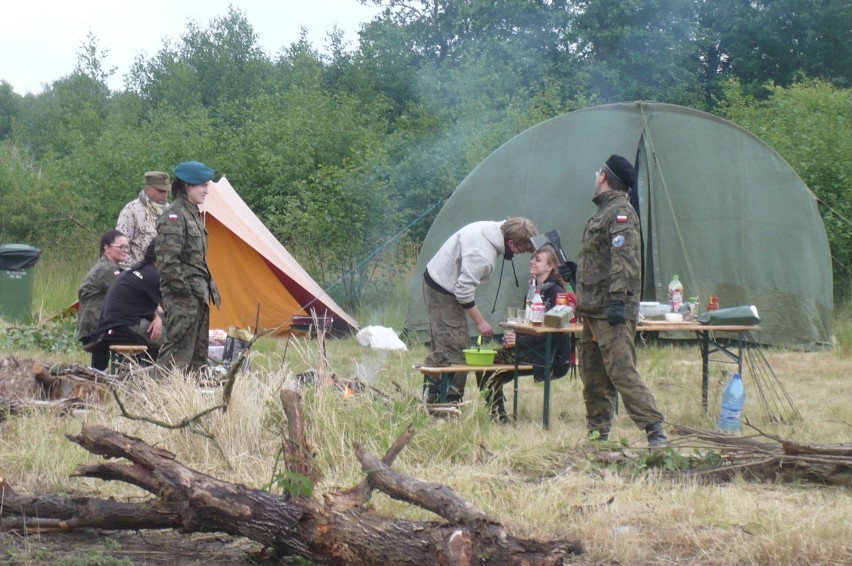 Lotnisko już jest czerwone! - galeria z I dnia militarnego zlotu