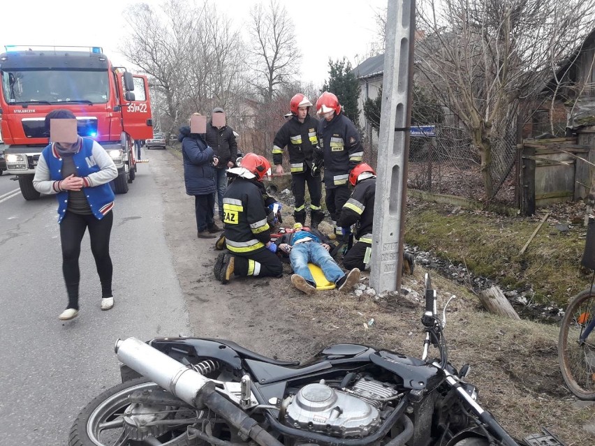 Wypadek samochodu osobowego z motocyklem na skrzyżowaniu ulic Kościuszki i Nowomiejskiej