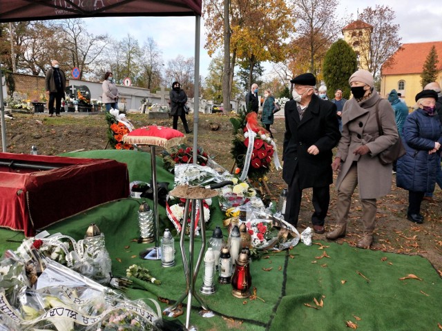 Pogrzeb Lechosława Fechnera odbył się w czwartek 12 listopada 2020 na cmentarzu komunalnym przy ul. Piastowskiej w Żaganiu.