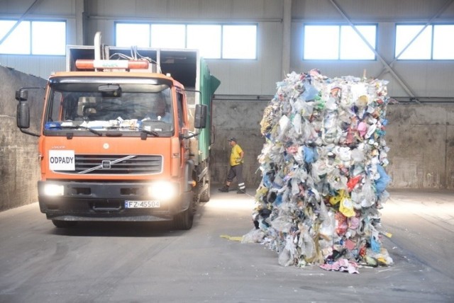 Archiwalne zdjęcia związane z odpadami i wysypiskiem w Raculi
