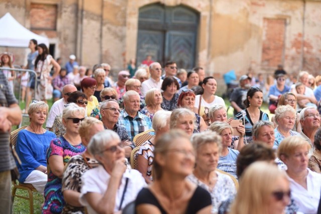 W niedzielę 24 lipca niezwkły koncert i widowisko na dziedzińcu pałacu Promnitzów