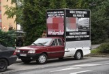 Lokalni działacze PO o drastycznych bilboardach w Oleśnicy 