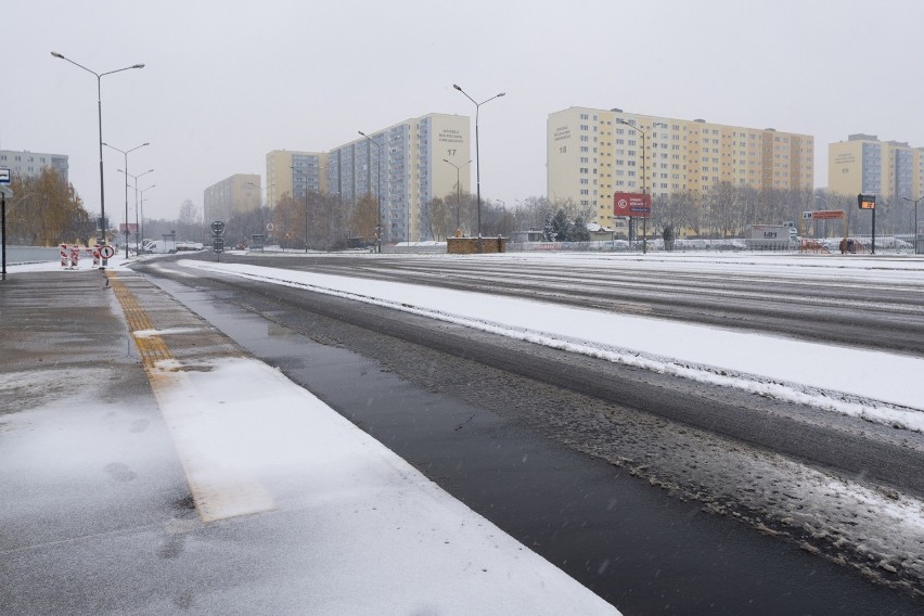 Śnieg zasypał Poznań w niedzielny poranek....