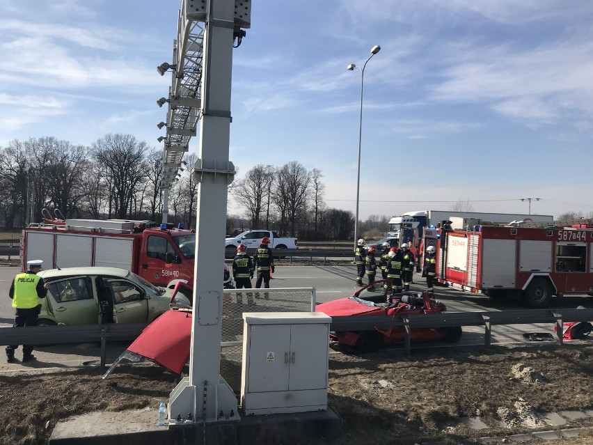 Wypadek na autostradzie A1 w Bełku