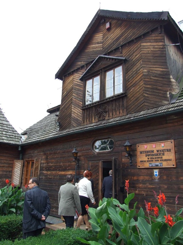 Muzeum Wnętrz Dworskich w Ożarowie - jedna z perełek regionu wieluńskiego