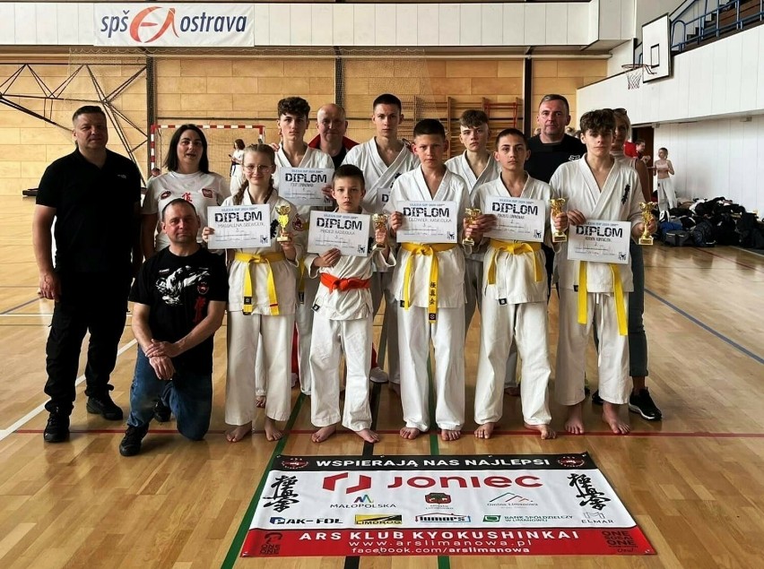 Międzynarodowy sukces karateków z Limanowej podczas SILESIA CUP w Ostrawie