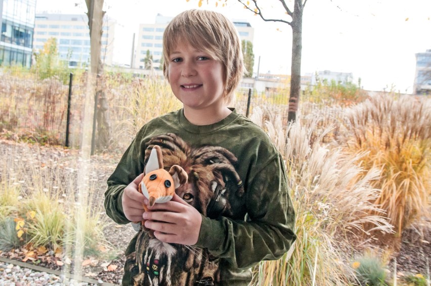 Szymon, 10-letni łowca przygód podbija świat   