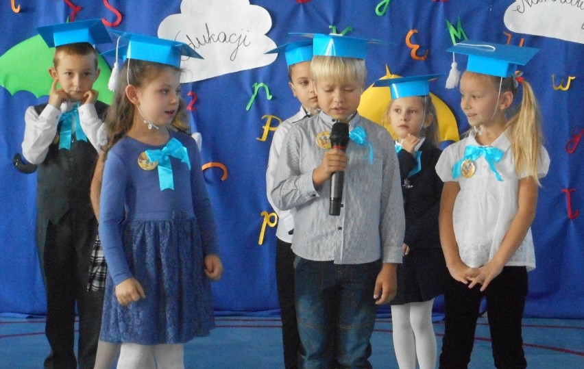 Pasowanie na pierwszaka i przedszkolaka w podstawówce w Szymankowie