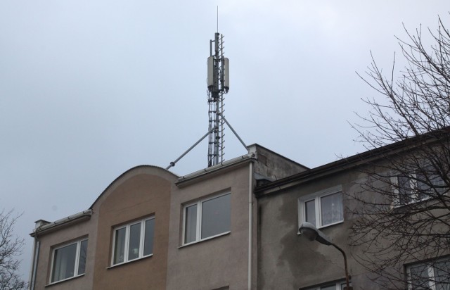 Czy mieszkańcy słusznie obawiają się masztów telefonii komórkowej?