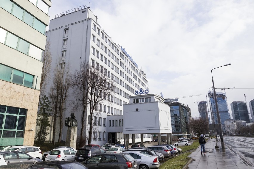 Hostel A&O w Warszawie działa pomimo pandemii. Tu nieprzerwanie można wynająć nocleg