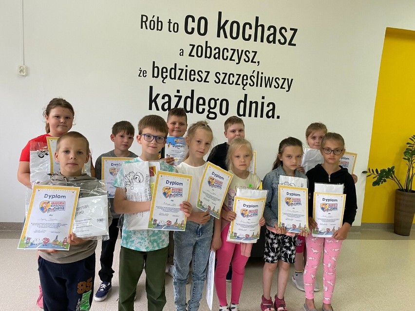 Lubieszewo. Uczniowie I klasy laureatami Ogólnopolskiego Konkursu - Akademia Bezpieczego Puchatka