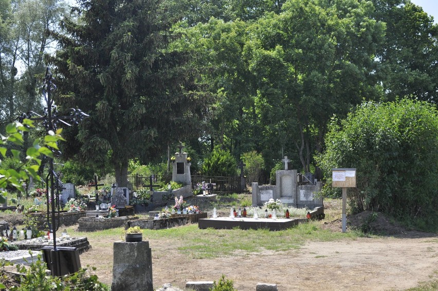 Zobaczcie, jak wygląda zabytkowy cmentarz w Kiszewie [ZDJĘCIA]