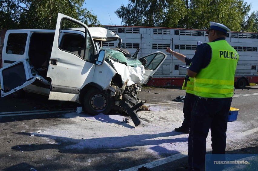 Wypadek w Osięcinach. 7 osób poszkodowanych [zdjęcia]
