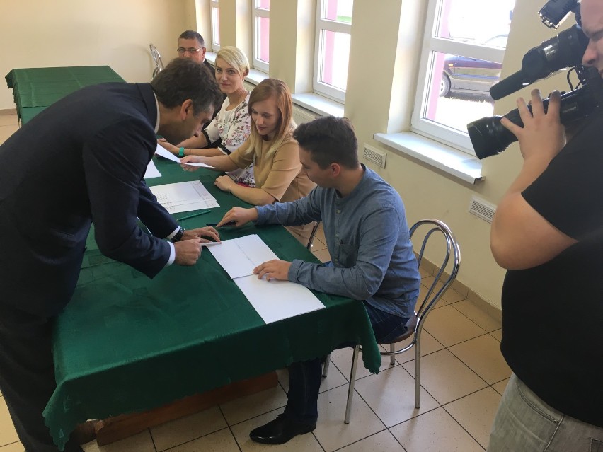Lesiński i Popiołek w II turze wyborów burmistrza Kobylina [FOTO]