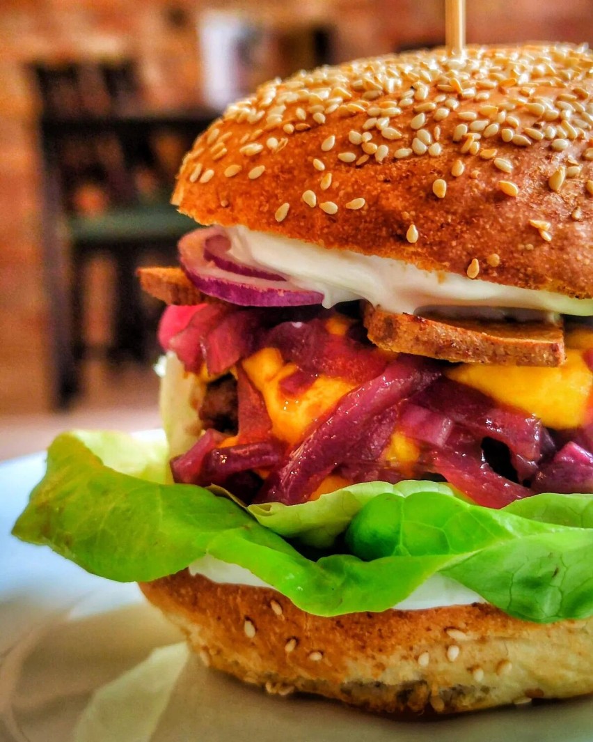 Kotlet to  Beyond burger, pierwszy na świecie produkt, który...