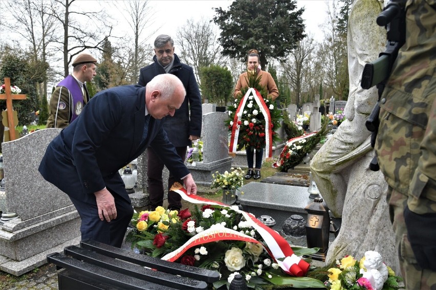 Anna Borowska i jej wnuk Bartosz Borowski zostali pochowani...