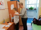 W jednej ze szczecińskich szkół Sanepid zważył tornistry uczniów [WIDEO]