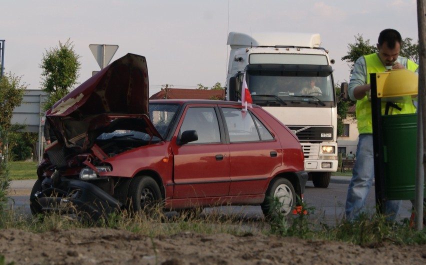 Groźny wypadek w Bolimowie na drodze wojewódzkiej nr 705