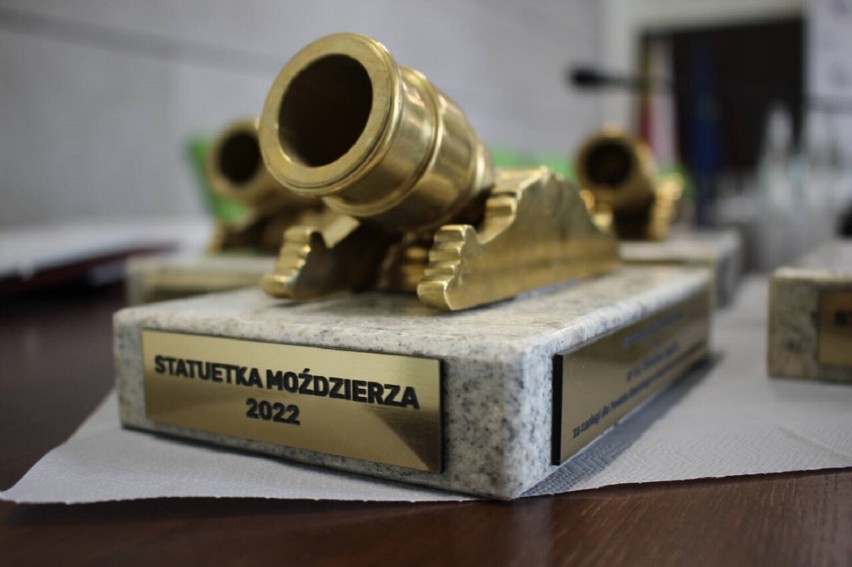 Wręczenie Statuetek Moździerzy 2022 w Starostwie Powiatowym w Rawiczu