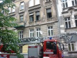 Kraków: pożar w kamienicy przy ul. Zyblikiewicza. Sześć osób w szpitalu