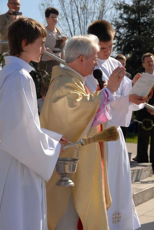 Zobacz zdjęcia z uroczystości I Komunii św. w parafii św. Floriana