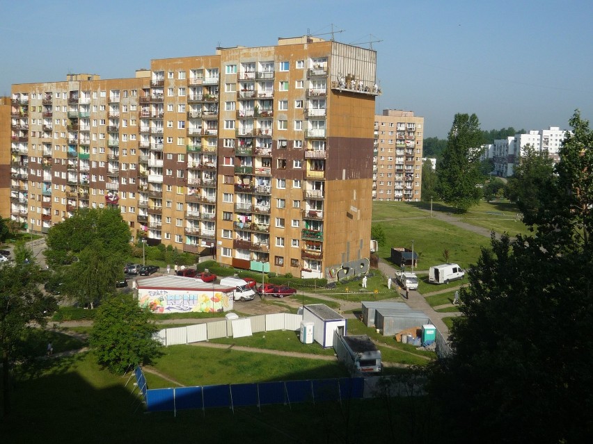 ul. Wybickiego w Sosnowcu, azbest ściągany bez kotary i bez...