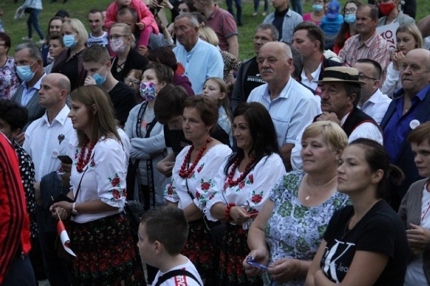 Zdjęcia z 9 lipca, kiedy Andrzej Duda odwiedził Lipnicę...