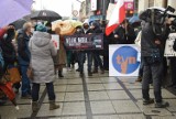 Częstochowa. Ponad 100 osób protestowało przeciwko ustawie medialnej przyjętej przez Sejm