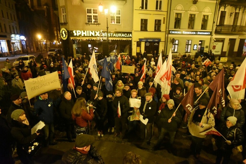 Toruń. W obronie demokracji
