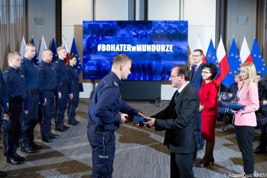 W Warszawie wyróżniono bohaterskim policjantów z całej...