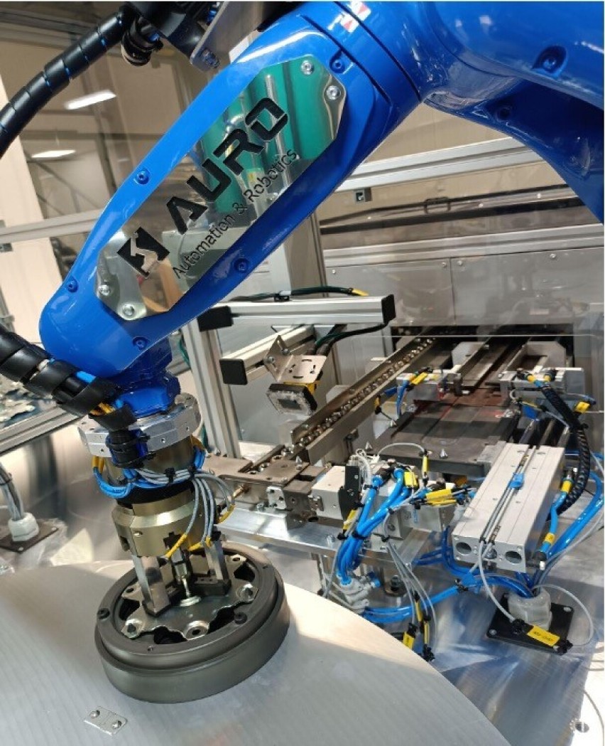 AURO, firma specjalizująca się w automatyce i robotyce otrzymała wsparcie LSSE