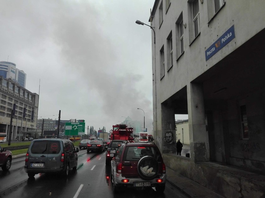 Pożar w centrum miasta. Dym unosił się nad Dworcem Głównym...