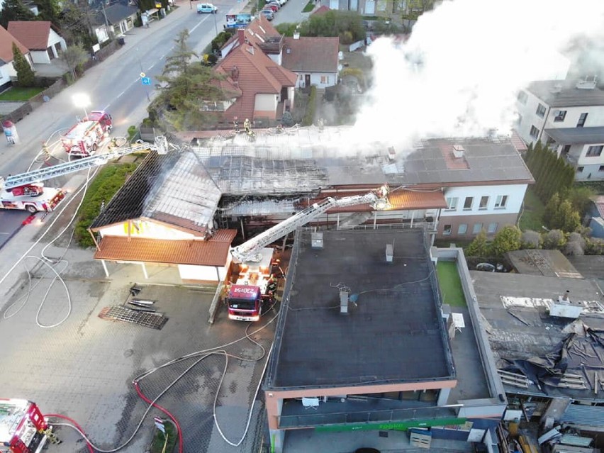 Olsztyn: Pożar sklepu w dzielnicy Zatorze [ZDJĘCIA]
