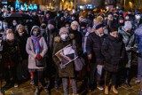 Protest przeciw lex TVN odbył się także w Tomaszowie Maz. [ZDJĘCIA]