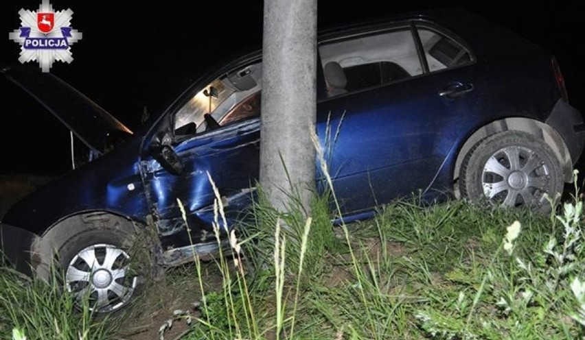 Wypadek w Dębinie. Zginął młody kierowca, a 16-latka trafiła...