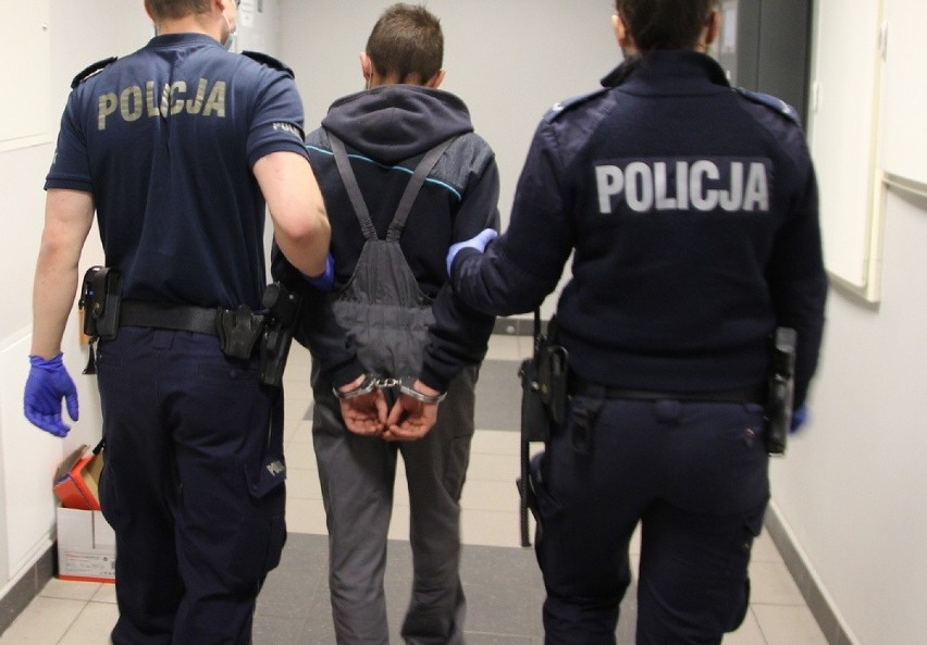 Brzescy policjanci zatrzymali dwóch poszukiwanych mężczyzn.