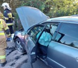 Zderzenie dwóch samochodów w Jasionnej. Interweniowały służby ratunkowe