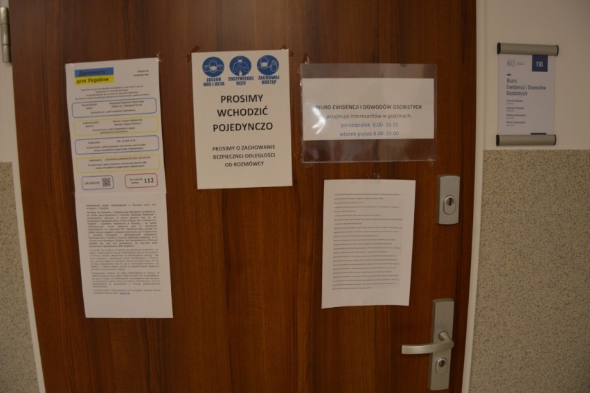 Uchodźcy z Ukrainy mogą w Zduńskiej Woli składać wnioski o...