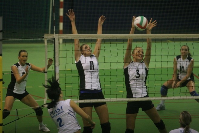 MOSiR Mysłowice / SCS Sokół Chorzów Silesia Volleyball
Jeden...