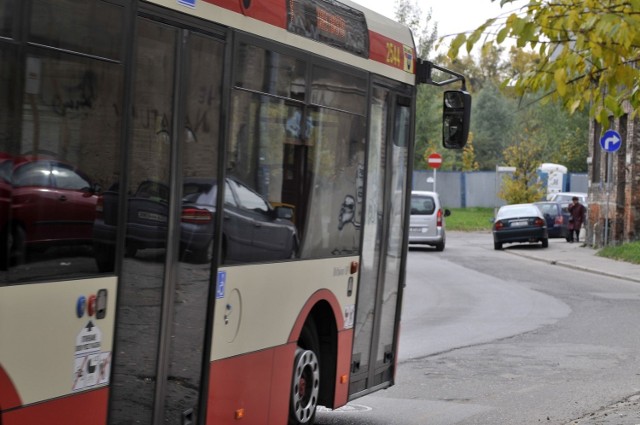 Autobusy linii 283 już od soboty pojadą aż do Nowego Portu