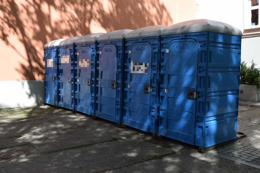 Porządne toalety w parku w Szczecinku. Znamy cenę [zdjęcia]
